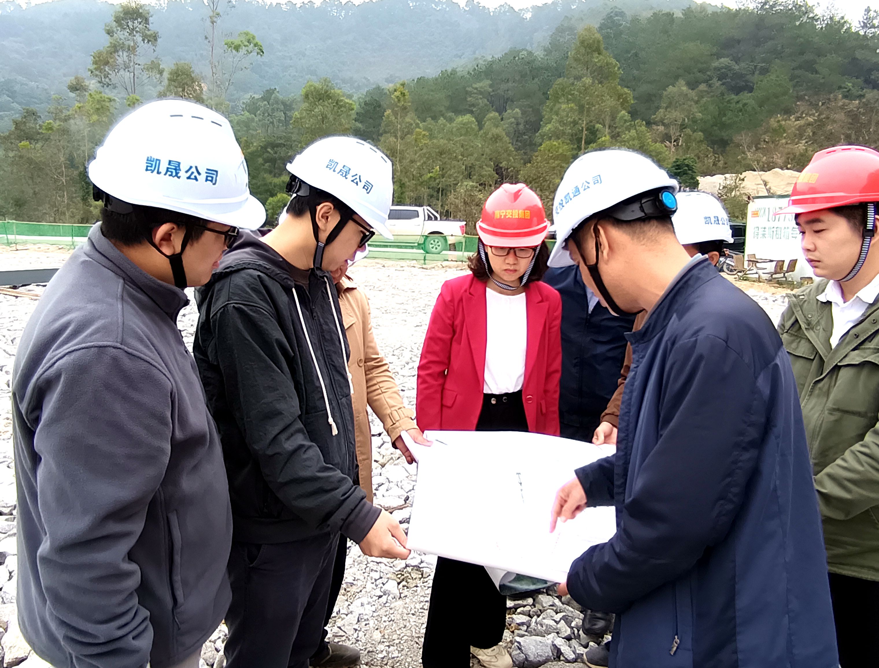 集團公司領導到興寧昆侖高寨山礦山項目現場檢查工作